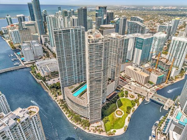 Icon Brickell Tower 2, 495 Brickell Ave 5009, Miami, Florida 33131, image 1