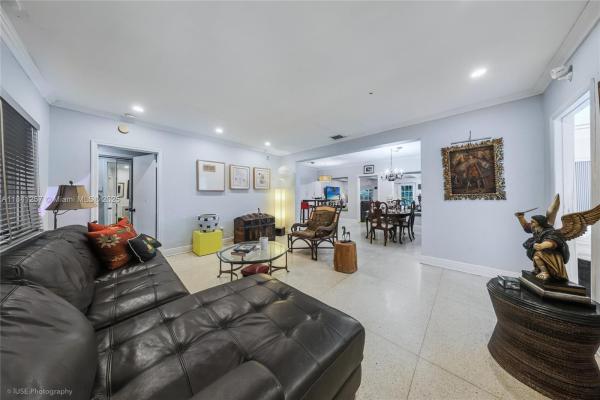 Brickells Flagler, 1615 S Miami Ave, Miami, Florida 33129, image 3