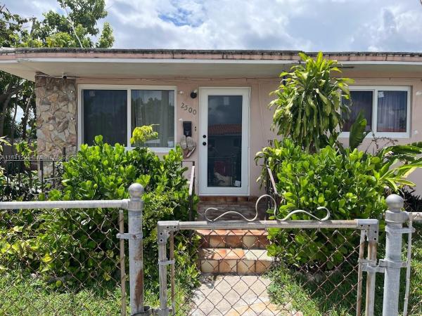 The Pines, 3100 SW 25th St, Miami, Florida 33133, image 3