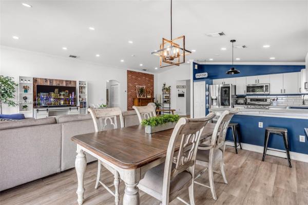 Silver Lakes, 13529 SW 144th Ter, Three Lakes, Florida 33186, image 2