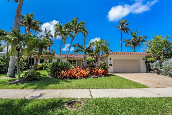Hollywood Lakes, 742 Harrison St, Hollywood, Florida 33019, image 1