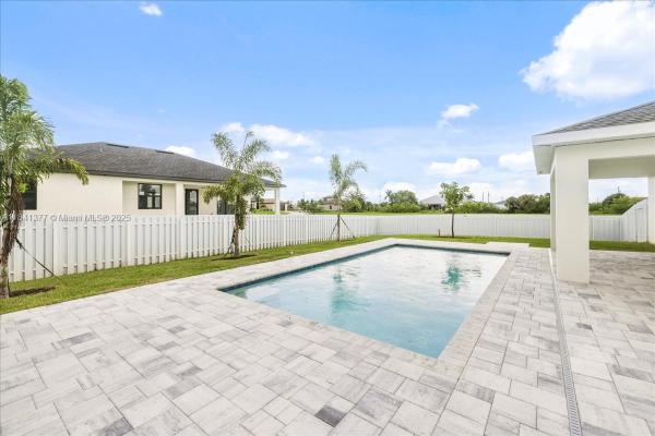 1136 Nw 9th Ter, Cape Coral, Florida 33993, image 1
