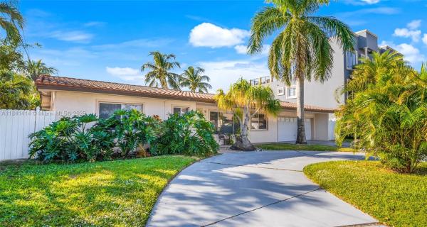 Pompano Isles, 2632 SE 10th Ct, Pompano Beach, Florida 33062, image 1
