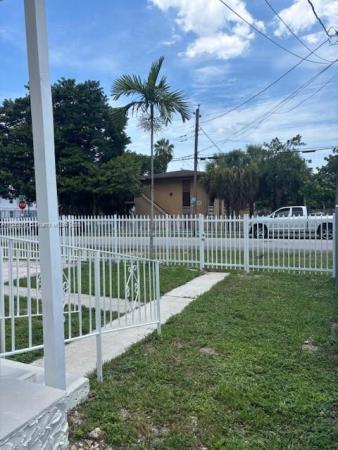 Ridge Crest, 2103 NW 63rd St, Gladeview, Florida 33147, image 2