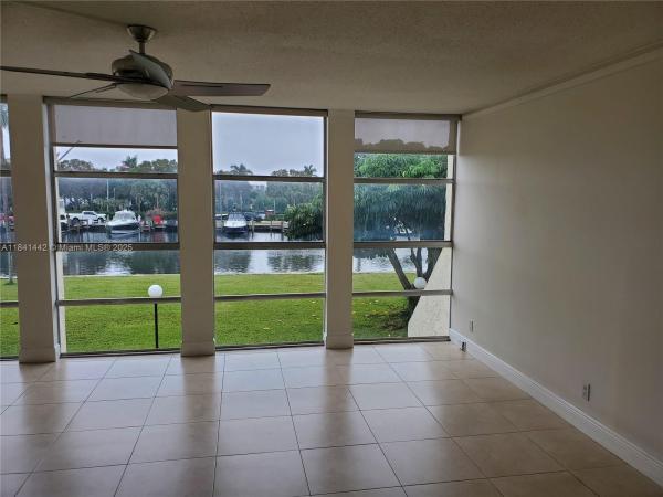 De Soto Park South, 601 Three Islands Blvd #204, Hallandale Beach, Florida 33009, image 1