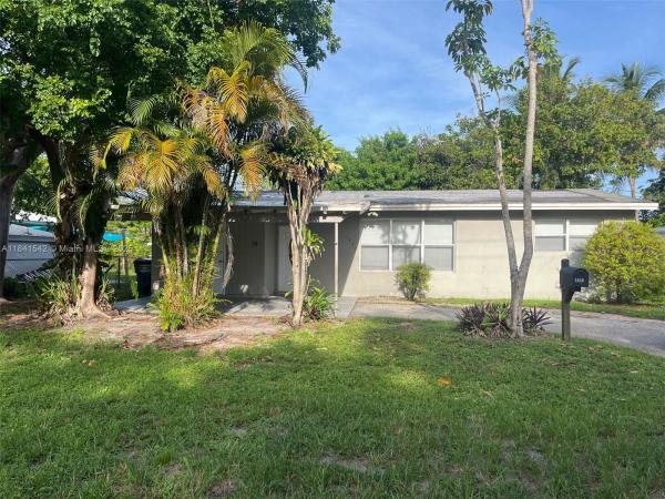 Fleetwood Manor, 1450 N 64th Ave, Hollywood, Florida 33024, image 1
