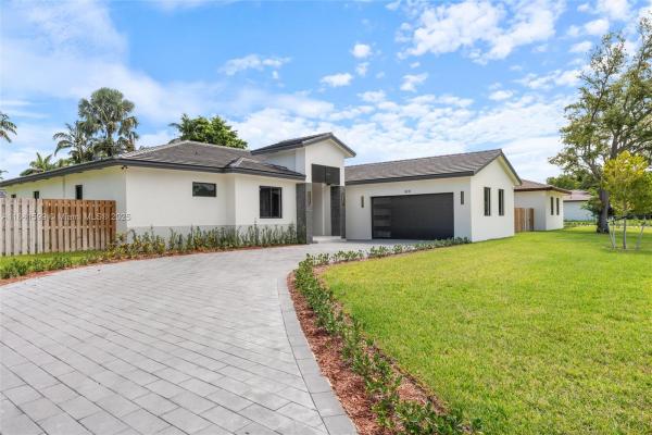 Curbelo At Old Cutler, 8231 SW 193rd Ter, Cutler Bay, Florida 33157, image 2