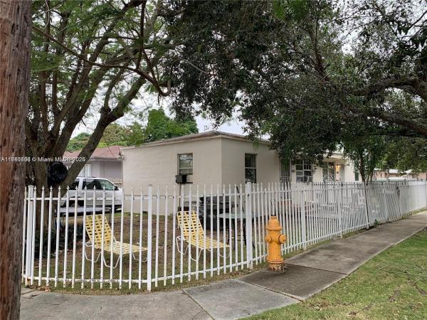 401 NW 81st St, Miami, Florida 33150, image 1