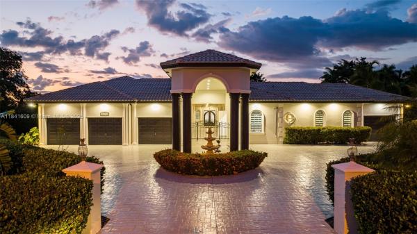 Pine Meadow Estates, 13751 Pine Meadow Ct, Davie, Florida 33325, image 1