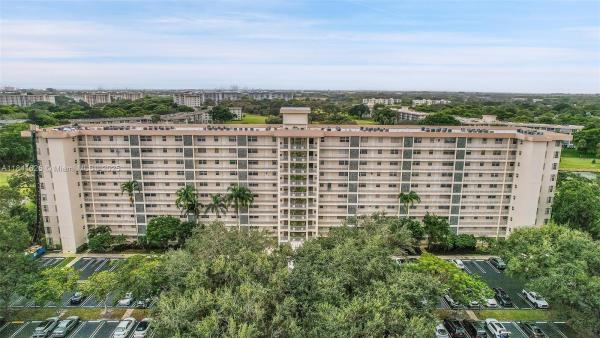 Oaks Way At Palm-Aire, 3520 Oaks Way #105, Pompano Beach, Florida 33069, image 1