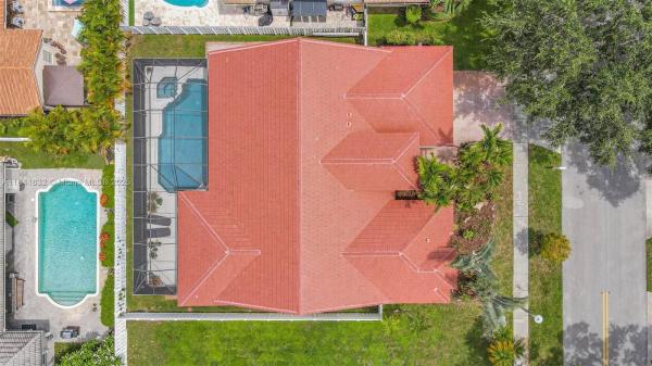 Malibu Pointe At Silver Lakes, 1530 NW 182nd Ter, Pembroke Pines, Florida 33029, image 2
