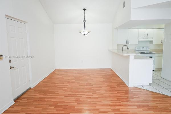 18870 NW 57th Ave #306, Hialeah, Florida 33015, image 1