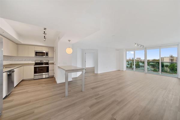 Flamingo South Beach, 1500 Bay Rd #M-1014, Miami Beach, Florida 33139, image 1
