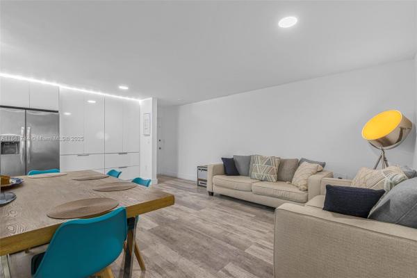 555 NE 123rd St #218-A, Miami, Florida 33161, image 1