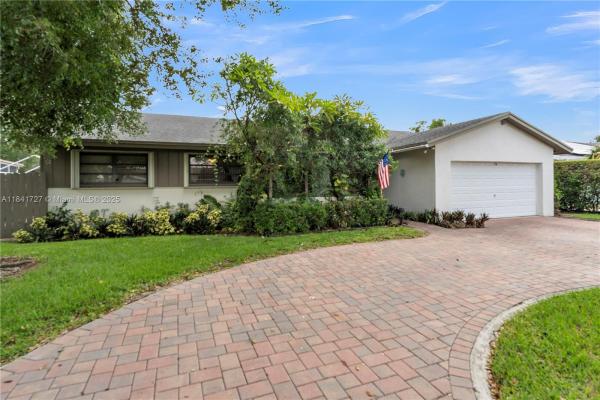 Woodfield, 10511 SW 142nd Ct, The Hammocks, Florida 33186, image 2