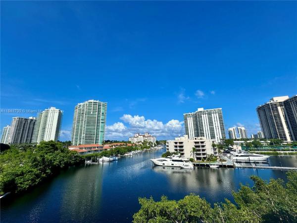 The Yacht Club At Aventura, 19999 E Country Club Dr #1604, Aventura, Florida 33180, image 1