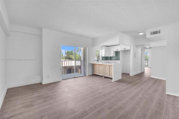 Apartments Enchante, 1960 Marseille Dr #304, Miami Beach, Florida 33141, image 1