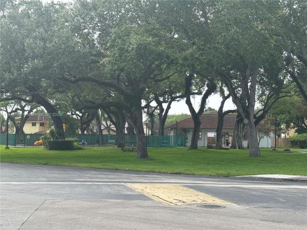 Los Robles, 11391 SW 74th Ter, Kendall, Florida 33173, image 3
