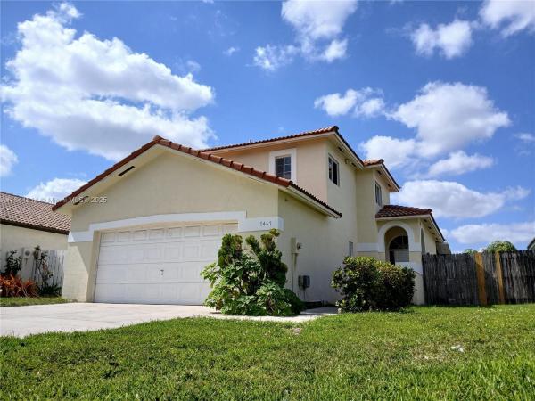 7467 NW 169th Ln, Hialeah, Florida 33015, image 1
