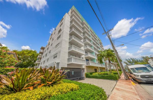 Carlyle Plaza, 7620 Carlyle Ave 205, Miami Beach, Florida 33141, image 1