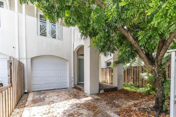 3133 Hibiscus St #3133, Miami, Florida 33133, image 1
