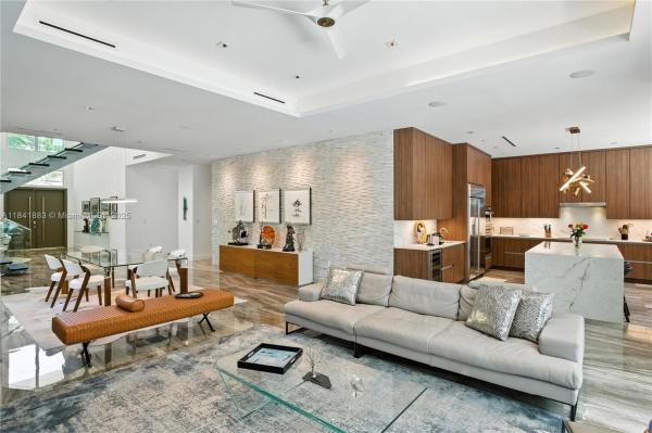 Utopia, 4048 Malaga Ave, Miami, Florida 33133, image 3
