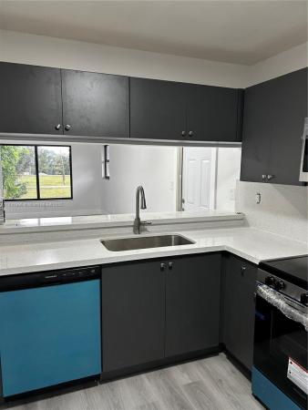 Riverside Park, 1175 SW 16th Ave #2, Fort Lauderdale, Florida 33312, image 1