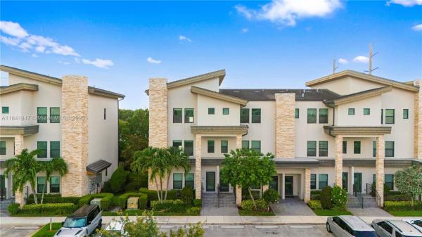 10467 NW 82 St 01, Doral, Florida 33178, image 1