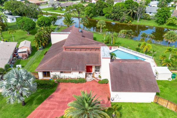 La Mancha, 108 Paseo Ct, Royal Palm Beach, Florida 33411, image 3