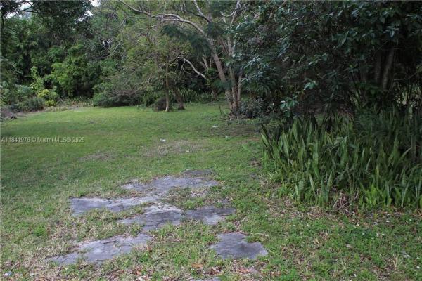 835 NE 149th St, Golden Glades, Florida 33161, image 1