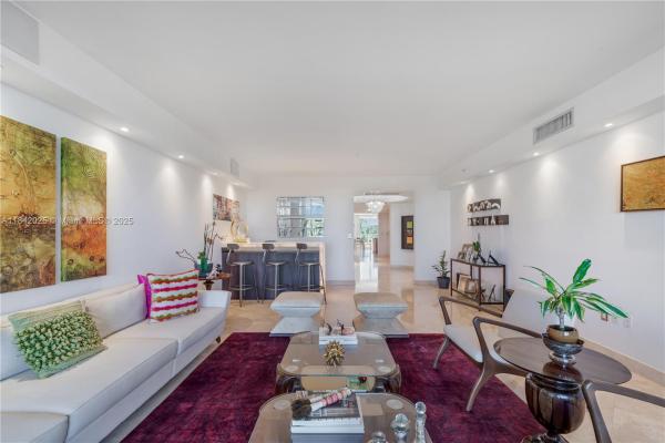 Lake Tower, 765 Crandon Blvd #PH-12, Key Biscayne, Florida 33149, image 1