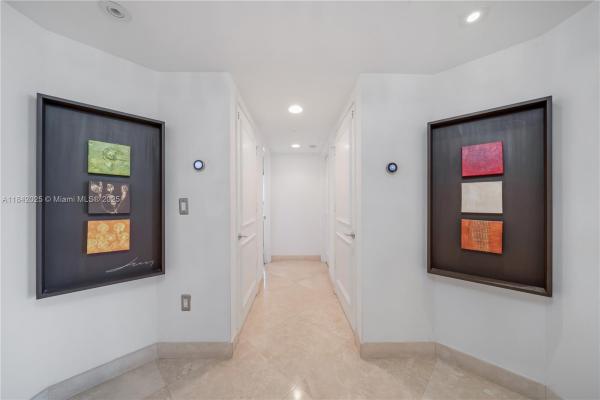 Lake Tower, 765 Crandon Blvd #PH-12, Key Biscayne, Florida 33149, image 2