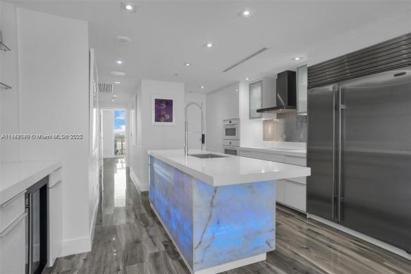 Mosaic On Miami Beach, 3801 Collins Ave 1104, Miami Beach, Florida 33140, image 1