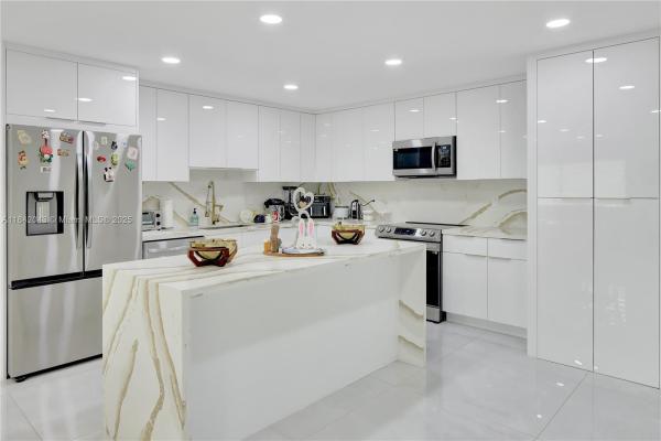 8720 SW 103rd Ave, Miami, Florida 33173, image 1