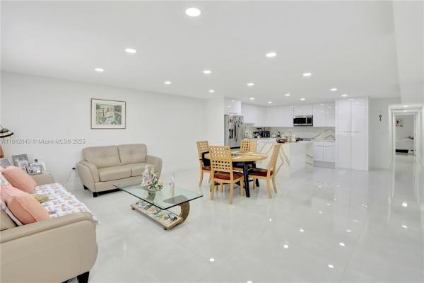 Sunset Park Town Houses, 8720 SW 103rd Ave, Kendall, Florida 33173, image 3