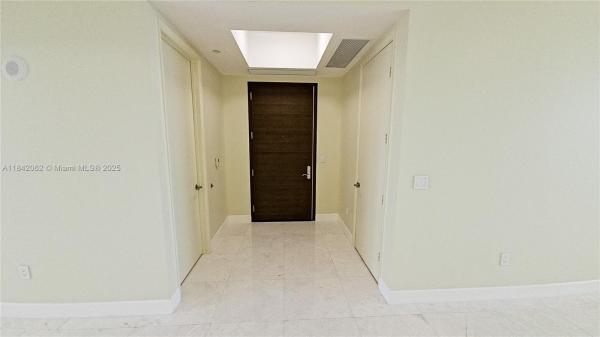 Tdr Tower 2, 15901 Collins Ave #2106, Sunny Isles Beach, Florida 33160, image 1