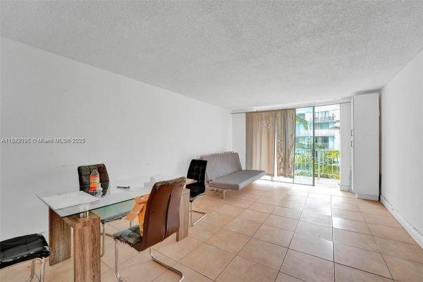 488 NW 165th St Rd #B-412, Unincorporated Dade County, Florida 33169, image 1