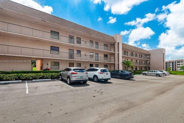 Sunrise Lakes 4, 10434 Sunrise Lakes Blvd #109, Sunrise, Florida 33322, image 1