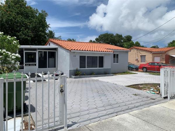 Hallandale Beach No HOA, 638 SW 10th St, Hallandale Beach, Florida 33009, image 1