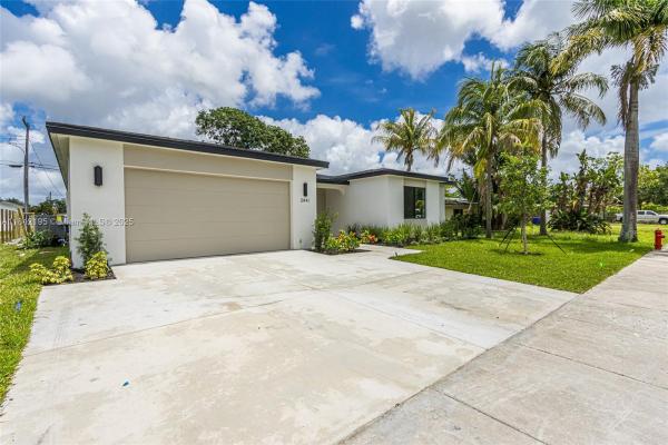Riverland Village, 3441 SW 19th St, Fort Lauderdale, Florida 33312, image 2