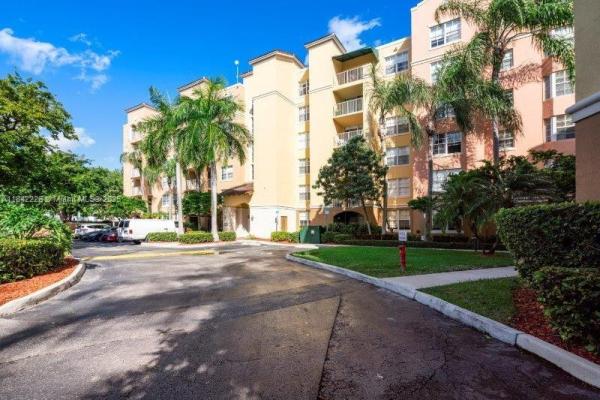 The Yacht Club At Aventura, 19999 E Country Club Dr #1206, Aventura, Florida 33180, image 1