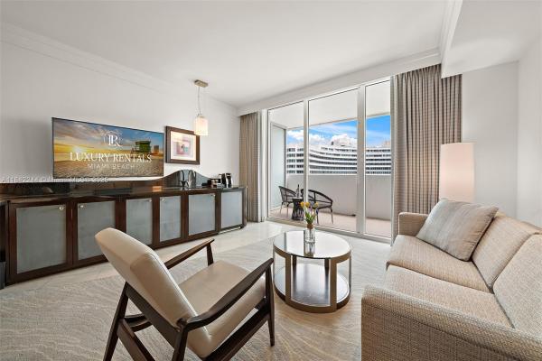 Sorrento Tower, 4391 Collins Ave #802, Miami Beach, Florida 33140, image 1