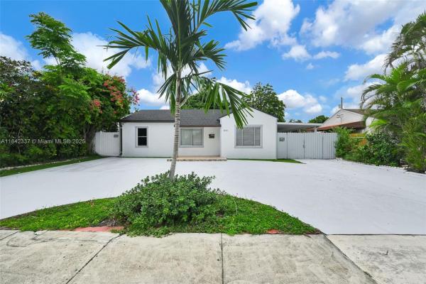 Essex Village, 840 NE 4th Pl, Hialeah, Florida 33010, image 2