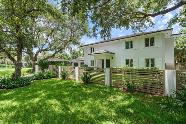 Biscayne Bay, 441 San Servando Ave, Coral Gables, Florida 33143, image 1
