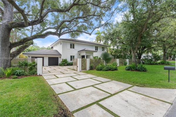 Biscayne Bay, 441 San Servando Ave, Coral Gables, Florida 33143, image 3