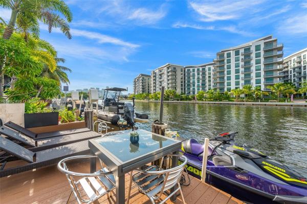 Snug Harbor, 1036 NW North Riv, Miami, Florida 33136, image 1