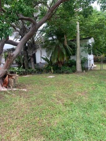 Golden Glades No HOA, 15605 NW 2nd Ct, Golden Glades, Florida 33169, image 2