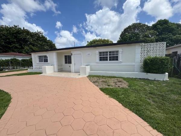 1561 NW 132nd St, Miami, Florida 33167, image 1