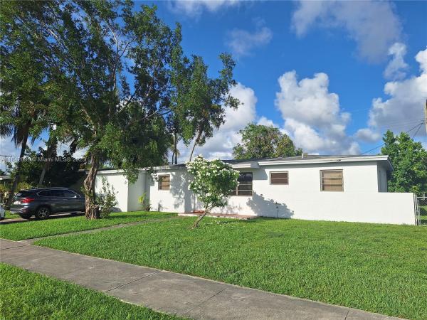 Fairlawn Estates, 4315 SW 98th Ave, Olympia Heights, Florida 33165, image 2
