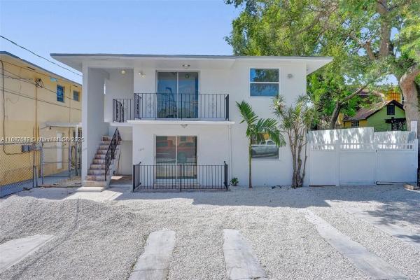 Twelfth Street Manors, 3290 NW 4th St #3290, Miami, Florida 33125, image 1